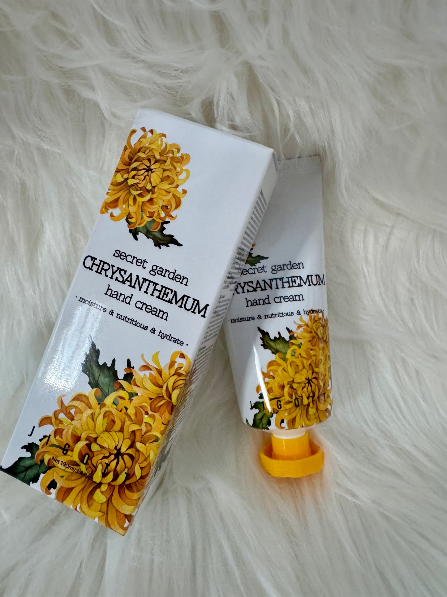 JIGOTT rankų kremas su chrizantemomis