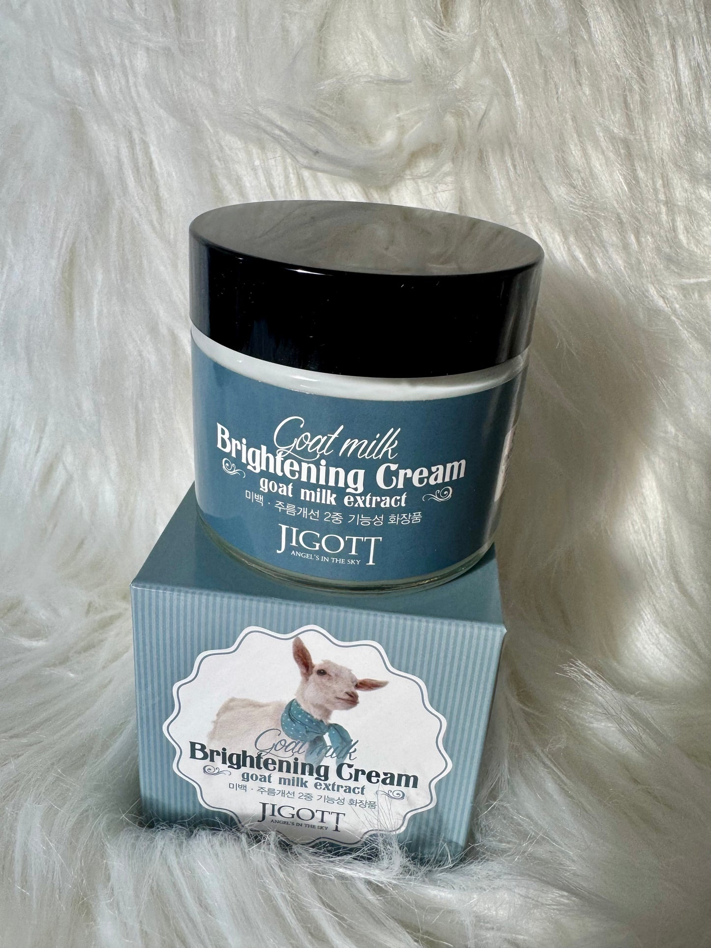 JIGOTT Goat Milk Whitening veido kremas