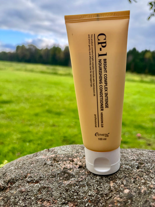 Esthetic House CP-1 intensyviai maitinantis kondicionierius